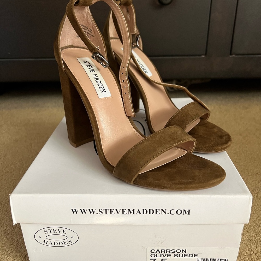 Steve Madden Carrson Olive Suede Heels Sz. 7.5